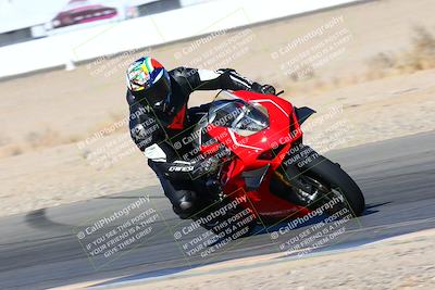 media/Jan-08-2022-SoCal Trackdays (Sat) [[1ec2777125]]/Turn 15 Inside (950am)/